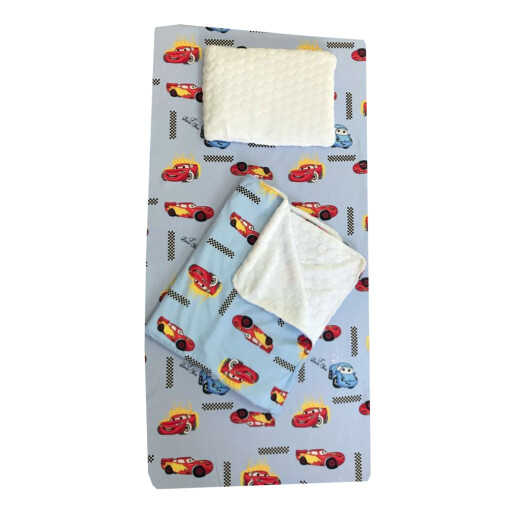 Set 3 piese de iarna paturica cu cearsaf si pernuta pentru pat 140x70 cm Deseda Cars