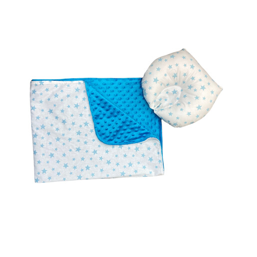 Set 2 piese Personalizata Paturica dubla de iarna 90x70 cm cu perna formare cap Deseda Minky albastru - Steluțe albastre pe alb
