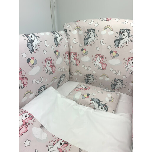 Lenjerie de patut bebelusi 140x70 cm cu aparatori Maxi Unicorni Roz