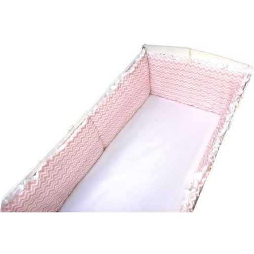 Lenjerie cu bumper si protectii laterale pat pufoase Deseda Zig Zag roz - 140*70 cm