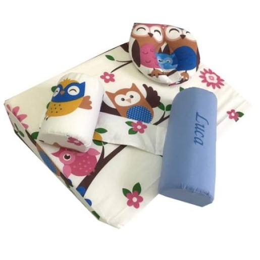 Set Personalizat antiregurgitare si pozitionare cu plan inclinat pentru bebelusi Deseda Bufnite maro