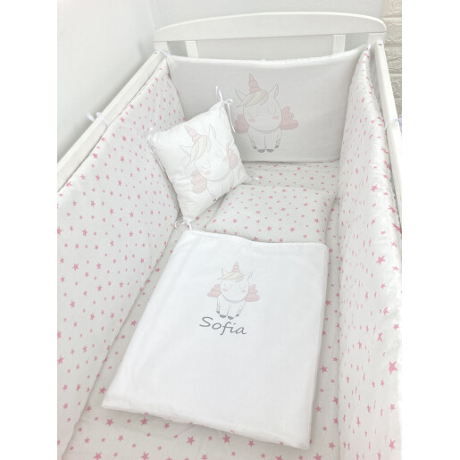 Lenjerie de patut bebelusi Personalizata Imprimata pat 120x60 cm Stelute roz pe alb Unicorn 