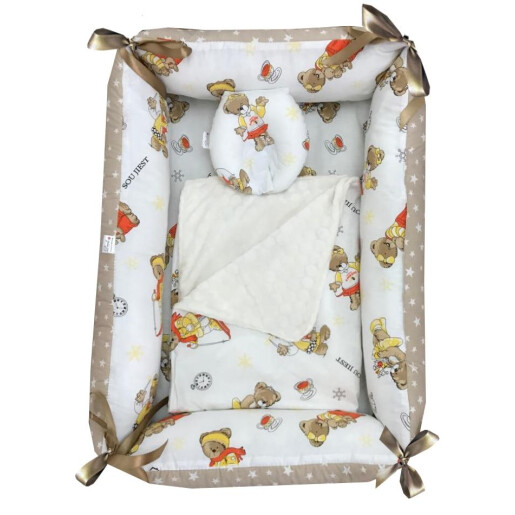 Reductor Personalizat Bebe Bed Nest cu paturica si pernuta antiplagiocefalie Deseda Ursuleti la ski pe crem