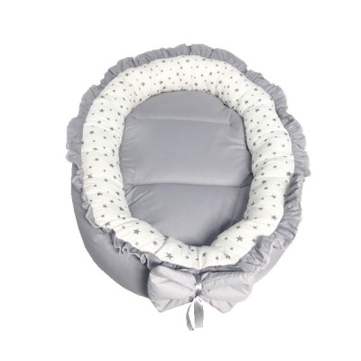Cuib baby nest bebelusi cu volanase gri - stelute gri pe alb LUX