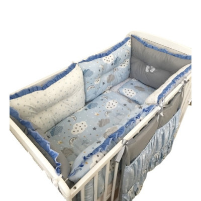 Lenjerie 10 piese cu 6 aparatori pufoase si buzunar pat 140x70 cm Deseda Gri-norisori-stelute albastre